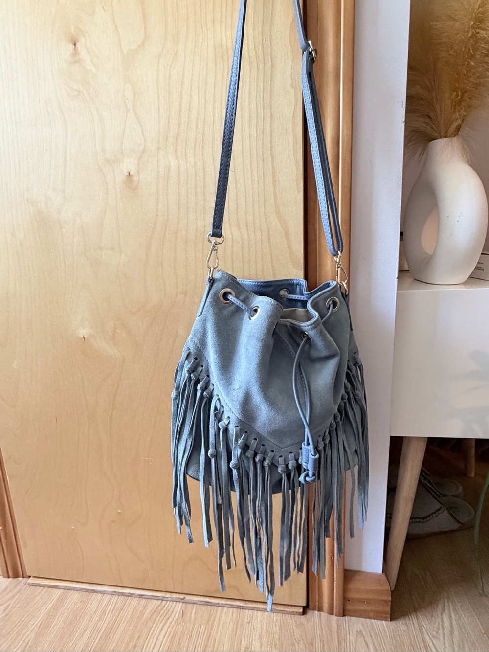 Fringe Drawstring Bucket Bag – Blue - Picture 2 of 4